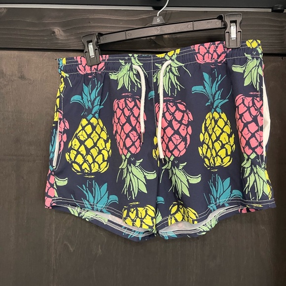 Two pairs of women’s small casual bored shorts - Picture 5 of 6